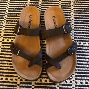 NWOT sandals
